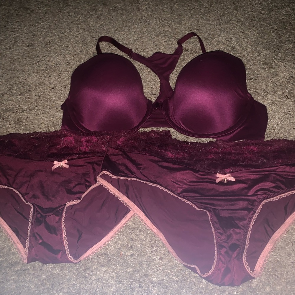 Victoria’s Secret Body by Victoria Racerback bra and 2 matching panties.